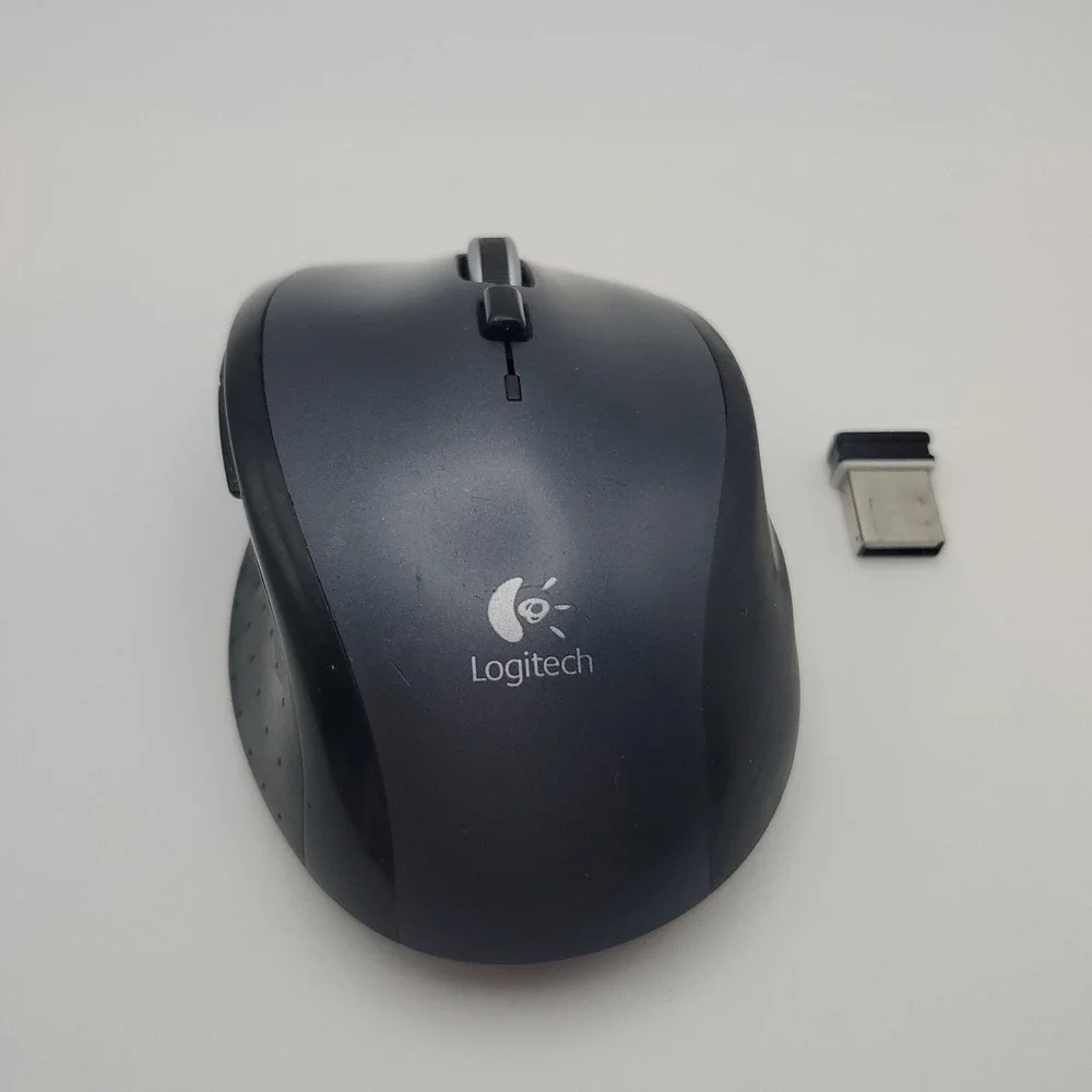 Logitech M705 Wireless Laser Mouse & USB Receiver -‎ WORKING